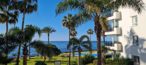 Beautiful 2 Bed Beachfront Apt